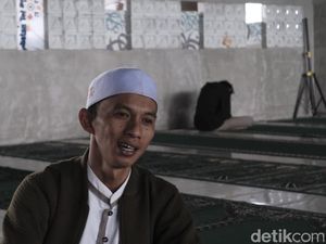 Masjid di Kolong Jembatan Bandung, Refleksi Hijrah Pentolan Geng Motor Masjid di Kolong Jembatan Bandung, Refleksi Hijrah Pentolan Geng Motor