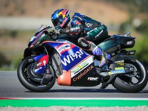 Hasil FP3 MotoGP Spanyol: Oliveira Tercepat, Espargaro Nyaris Nabrak Kucing Hasil FP3 MotoGP Spanyol: Oliveira Tercepat, Espargaro Nyaris Nabrak Kucing