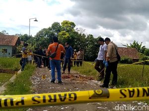 Seorang Anak Tewas Terkena Ledakan Petasan di Pekalongan Seorang Anak Tewas Terkena Ledakan Petasan di Pekalongan