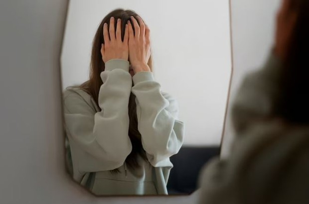 Rendahnya Self Esteem. Foto freepik.com: freepik Rendahnya Self Esteem. Foto freepik.com: freepik