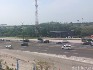 Arus Balik Lebaran di Tol Cikampek Ramai Lancar