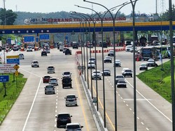 One Way Kalikangkung-Cikampek Dihentikan, Lajur Dua Arah Normal Pagi Ini