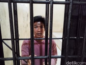 Momen Ini Bikin Ayah di Gresik Tusuk Anak Kandung hingga Menghujam Jantung Momen Ini Bikin Ayah di Gresik Tusuk Anak Kandung hingga Menghujam Jantung