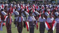 Potret Tarian Massal Ribuan Pelajar SD-SMP di Kupang