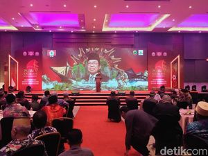 Doa Aksa Mahmud Agar JK Jadi Penutup COVID-19 Doa Aksa Mahmud Agar JK Jadi Penutup COVID-19