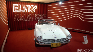 Melihat Langsung Wujud Mobil Elvis Presley yang Bangkit dari Kubur