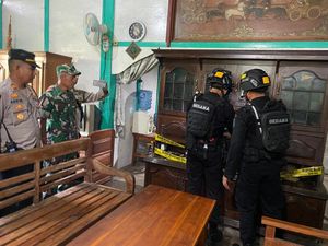 2 TNT Milik Pensiunan TNI Dimusnahkan di Hutan Bleboh Blora 2 TNT Milik Pensiunan TNI Dimusnahkan di Hutan Bleboh Blora