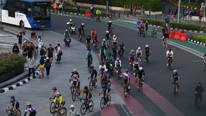 CFD Masih Ditiadakan, Warga Tetap Berdatangan ke Bundaran HI