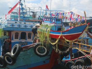 Melihat Tradisi Sedekah Laut di Juwana Pati