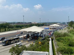 Arus Balik Gelombang 2, Kendaraan Menumpuk di GT Cikampek Arah Jakarta