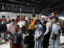 Puncak Arus Balik, 24 Ribu Penumpang KA Tiba di Stasiun Surabaya dan Malang