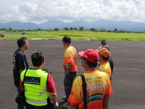 Gubernur NTB Cek Kesiapan Eks Bandara Selaparang Jadi Sirkuit MXGP Gubernur NTB Cek Kesiapan Eks Bandara Selaparang Jadi Sirkuit MXGP