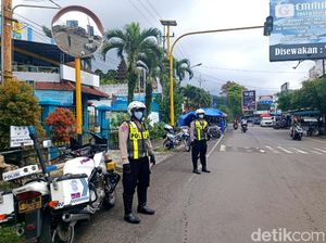 Jalur Wisata Pandaan-Prigen Terpantau Masih Sepi Meski Long Weekend Jalur Wisata Pandaan-Prigen Terpantau Masih Sepi Meski Long Weekend
