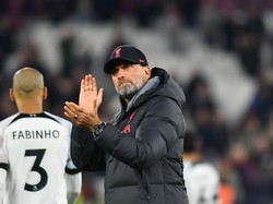 Klopp Kritik Fans Liverpool yang Panikan di Medsos