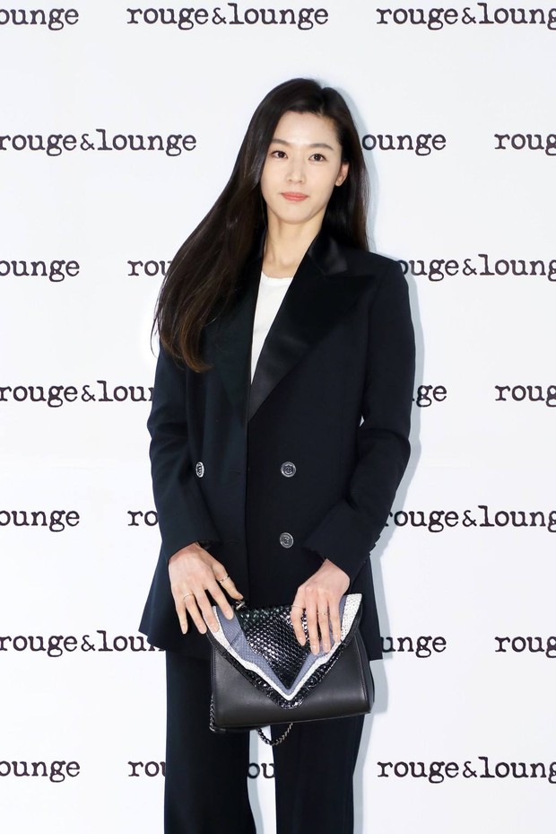 Jun Ji Hyun memiliki tinggi 173 cm/Foto: koreaboo.com