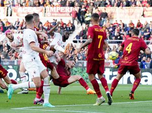 Berbalas Gol di Injury Time, AS Roma Vs AC Milan Tuntas 1-1