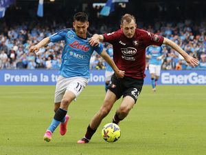 Napoli Vs Salernitana 1-1, Partenopei Tunda Pesta Scudetto