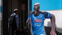 Musim ini, Napoli akan juara dengan pemain yang cukup matang. Striker Victor Osimhen menjadi andalan baru dan idola Kota Naples, yang bisa membuat 26 gol, dengan 21 gol ia lesakkan di Serie A. (Foto: Silvia Bazzicalupo/Anadolu Agency via Getty Images)