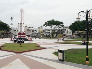 Alun-alun Kota Pasuruan Akan Dipasang CCTV Pantau PKL dan Kerja Petugas Alun-alun Kota Pasuruan Akan Dipasang CCTV Pantau PKL dan Kerja Petugas
