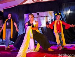 Melihat Cara Warga Indramayu Sambut Hari Tari Sedunia