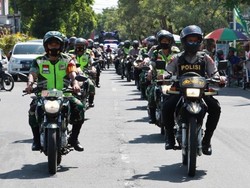 Sinergi Polri-TNI Antisipasi Macet dan Gangguan Keamanan di Kota Mojokerto