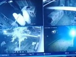 OTK Bermukena Aniaya Emak-emak di Toraja Pakai Balok, Polisi Kejar Pelaku