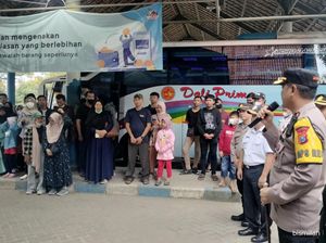 Jalur Bojonegoro-Cepu Padat Lancar Saat Arus Balik Diapresiasi Jalur Bojonegoro-Cepu Padat Lancar Saat Arus Balik Diapresiasi