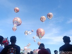 Bak di Cappadocia, Puluhan Balon Udara Hiasi Langit Wonosobo