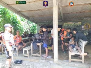 Asyik Main Air, Wisatawan Temanggung Terseret Arus di Pantai Sedahan