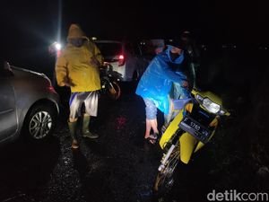 Akses 2 Kecamatan di Cianjur Terputus Akibat Banjir
