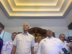 Ganjar Pranowo Ungkap Isi Pertemuan Dengan Buruh Malam Ini