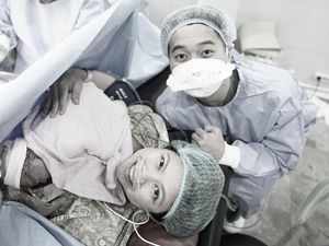 Potret Bahagia Pebulutangkis Greysia Polii Melahirkan Anak Pertama