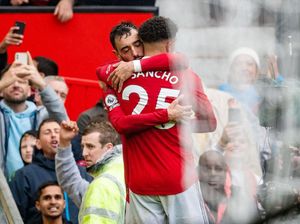 Viral Jadon Sancho Minta Bruno Fernandes Setop Mengeluh