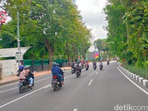 Jalanan Surabaya Lengang di Penghujung Long Weekend Jalanan Surabaya Lengang di Penghujung Long Weekend