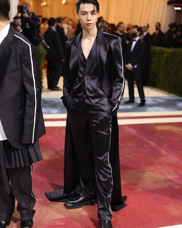 Johnny NCT di MET Gala 2022