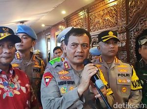 Kapolda Jateng Klaim Angka Kecelakaan saat Operasi Ketupat 2023 Turun 33% Kapolda Jateng Klaim Angka Kecelakaan saat Operasi Ketupat 2023 Turun 33%