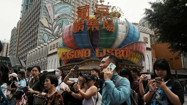 Libur Hari Buruh, Pusat Judi Makau Diserbu Wisatawan