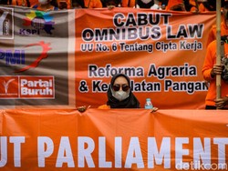 Batal Bergerak ke Istana, Buruh: Omnibus Law Cabut Hari Ini Juga!