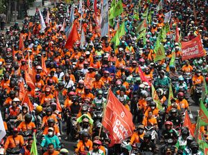 Pemkot Surabaya Usulkan UMK 2024 Naik 6,13 Persen Pemkot Surabaya Usulkan UMK 2024 Naik 6,13 Persen