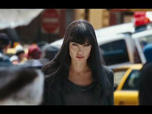 Sinopsis Film Salt: Kelincahan Angelina Jolie Menghindari Kejaran CIA Sinopsis Film Salt: Kelincahan Angelina Jolie Menghindari Kejaran CIA