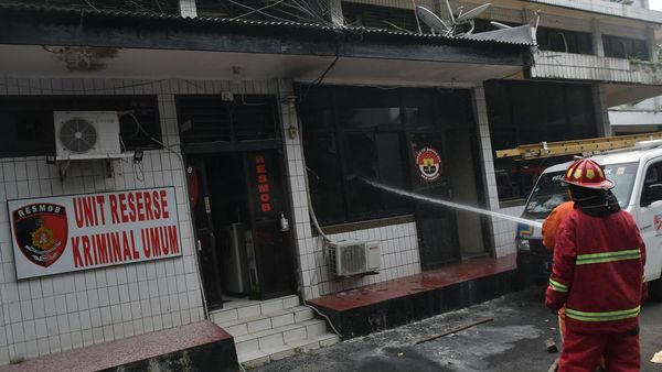 Potret Ruangan di Mapolsek Bekasi Kota Terbakar