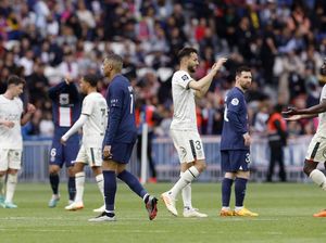 PSG Vs Lorient: Hakimi Dikartu Merah, Les Parisiens Tumbang 1-3 PSG Vs Lorient: Hakimi Dikartu Merah, Les Parisiens Tumbang 1-3