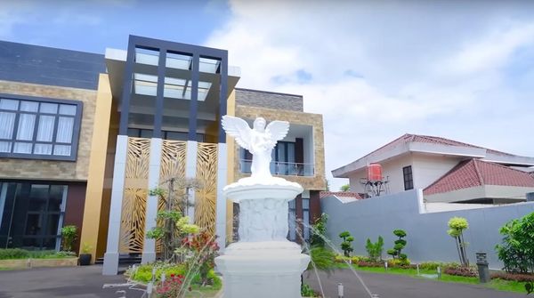 Potret Rumah Mewah dr. Richard Lee, Sempat Dikabarkan Dijual Rp 70 M