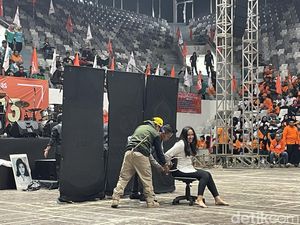 May Day Fiesta di Istora Senayan Dimulai dengan Teatrikal Marsinah