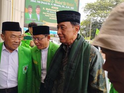 Wiranto Tiba di DPP PPP, Dikalungi Sorban Hijau oleh Mardiono