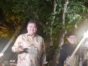 Airlangga Sebut Pertemuan dengan Jokowi Bahas Tantangan dan Capaian Ekonomi Airlangga Sebut Pertemuan dengan Jokowi Bahas Tantangan dan Capaian Ekonomi