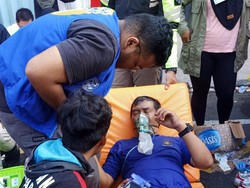 Cerita Petugas PMK Berjibaku Jinakkan Api Malang Plaza hingga Sempat Kolaps