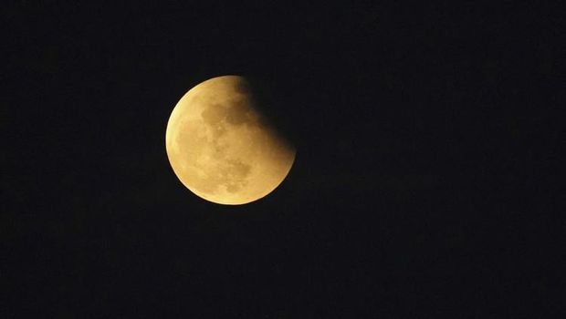 Gerhana bulan penumbra 2023 dimulai pada Jumat, 5 Mei 2023 malam hingga Sabtu, 6 Mei 2023 dini hari. Lalu, apa penyebab gerhana bulan penumbra Mei 2023?