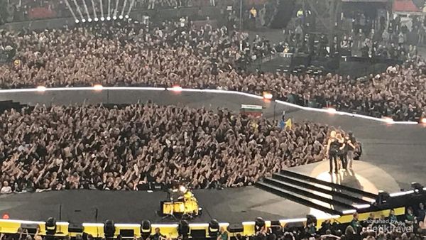 Salam Metal! Seru Juga Liburan Nonton Metallica