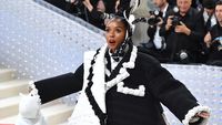 13 Baju Terglamor dan Terheboh di MET Gala 2023, Merayakan Karl Lagerfeld